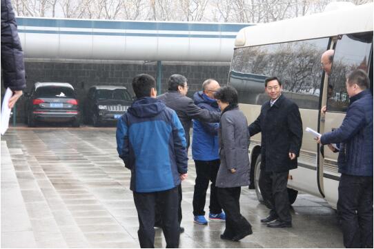 煙臺市長張永霞,副市長金志海、王曉軍一行來到